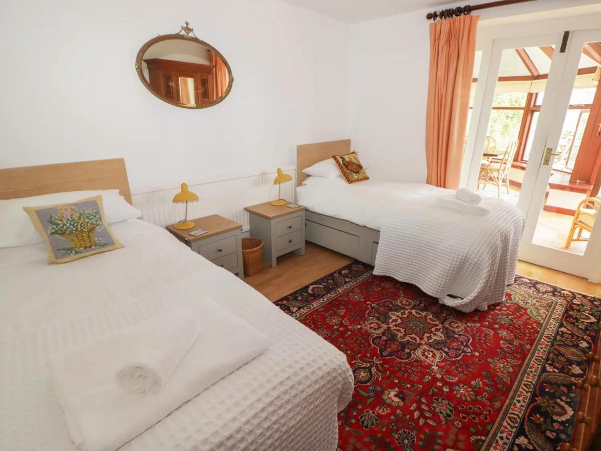 Slade Cottage Бридженд Екстериор снимка